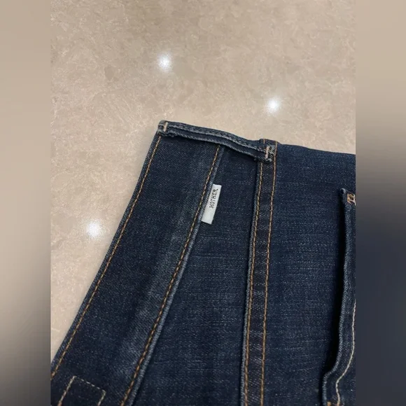MOTHER The Mid Rise Dazzler Ankle Step Fray Off Limits Size 27